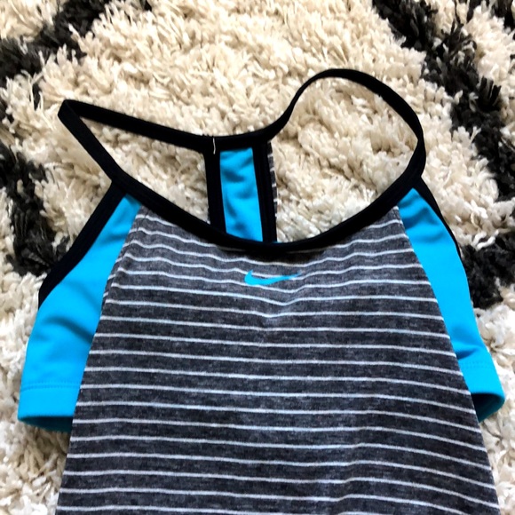 NEW Women’s Nike workout top with sports bra size small. Nike Womens tank - Picture 8 of 8